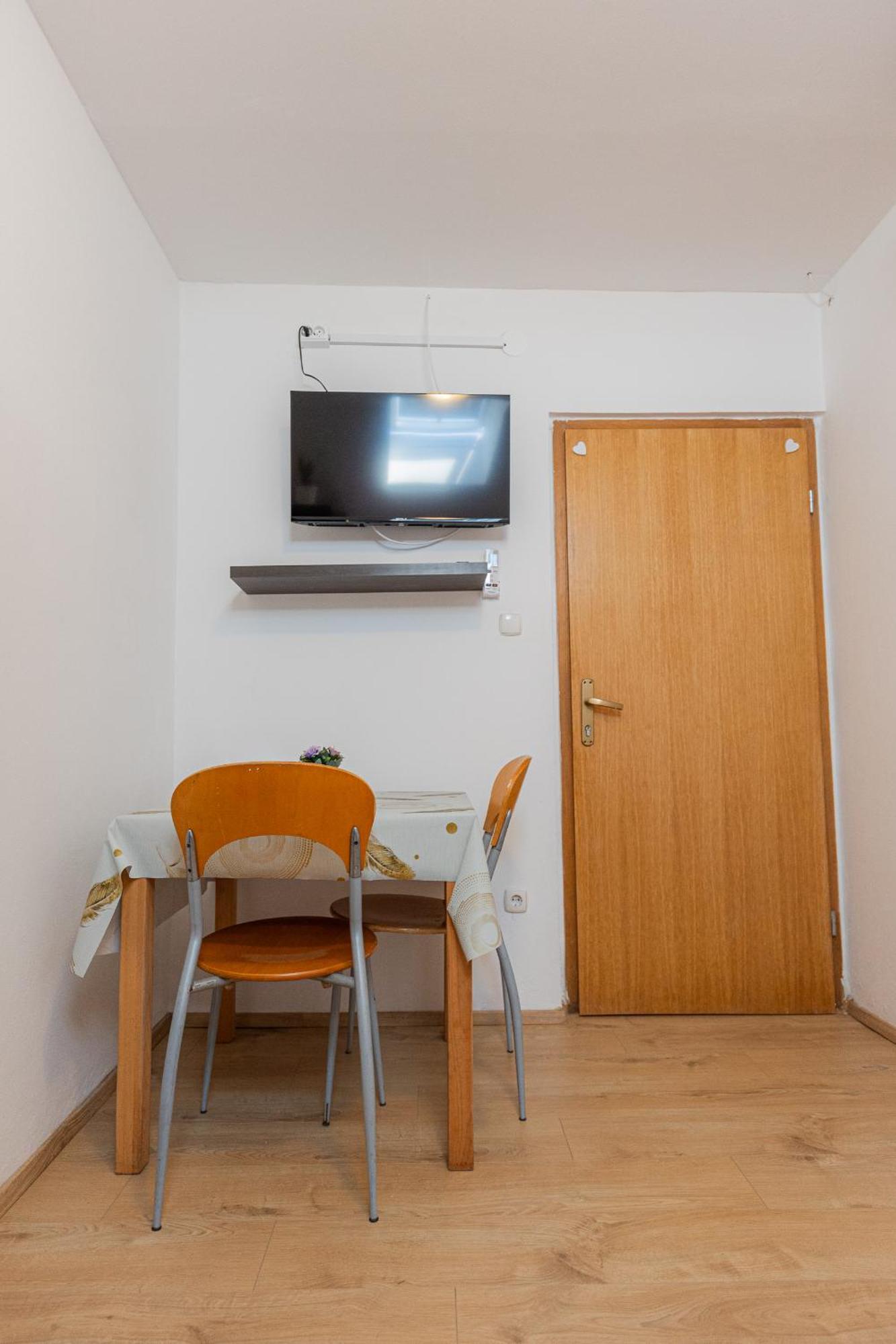 Rooms Kozarje Ljubljana Exterior photo